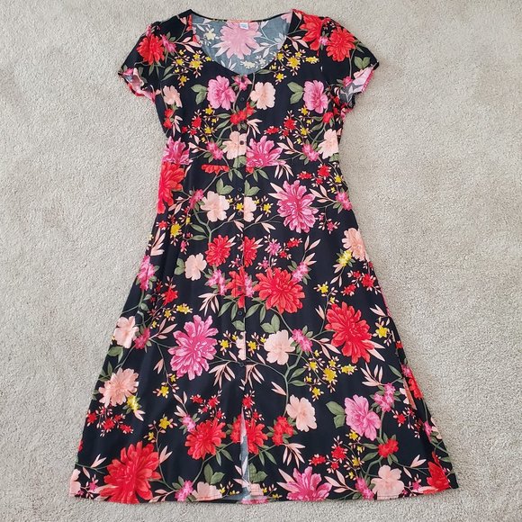 H&M Dresses & Skirts - H&M Floral Short Sleeve Dress